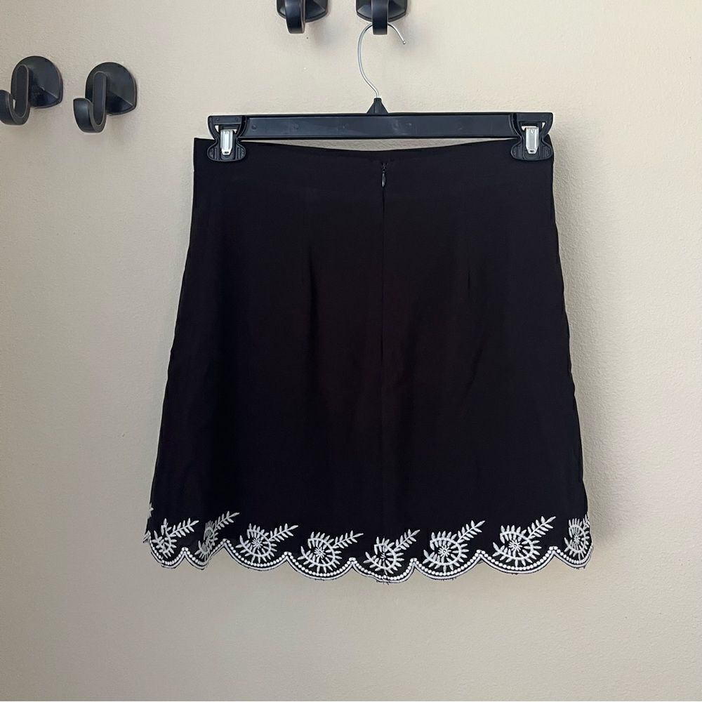 Francescas Mi Ami Embroidered Hem Skirt